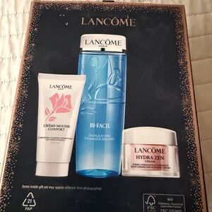 BRAND NEW- Lancome Skincare Set (2 creams, eye makeup remover, two samples)